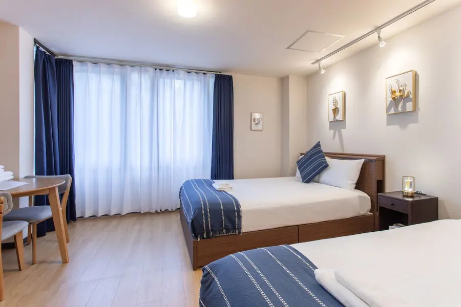 Up to 3 guests