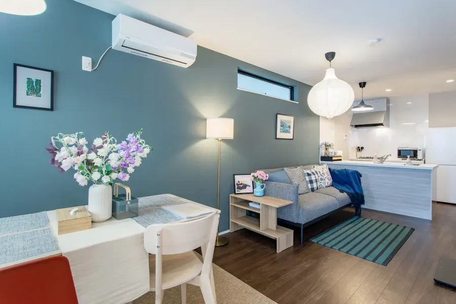 Sunflower Sonder Stay