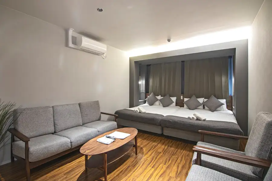 @home新町201