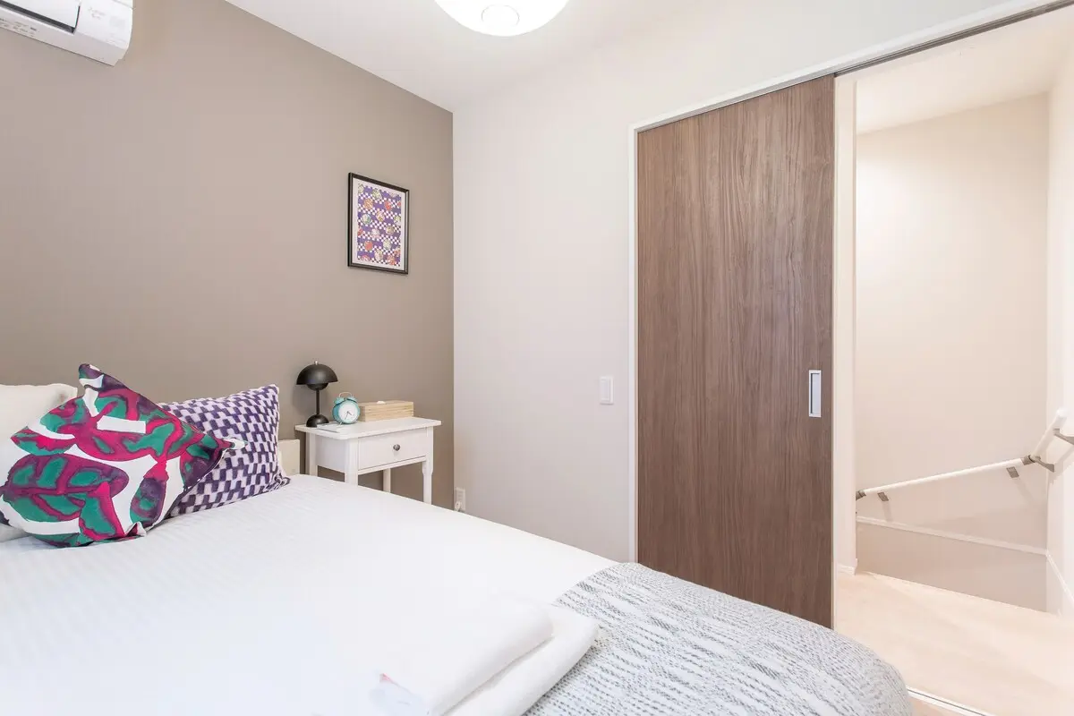 Sunflower Sonder Stay 20