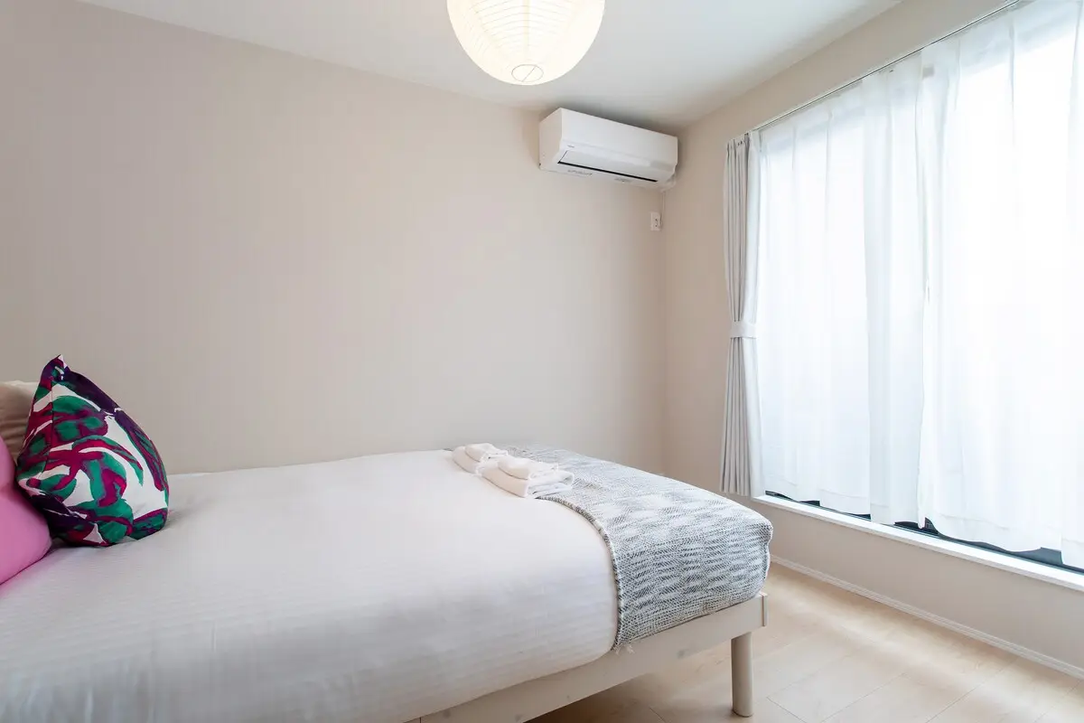 Sunflower Sonder Stay 26