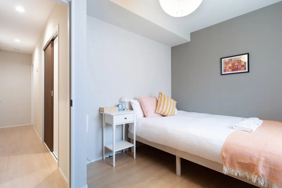 Sunflower Sonder Stay 27